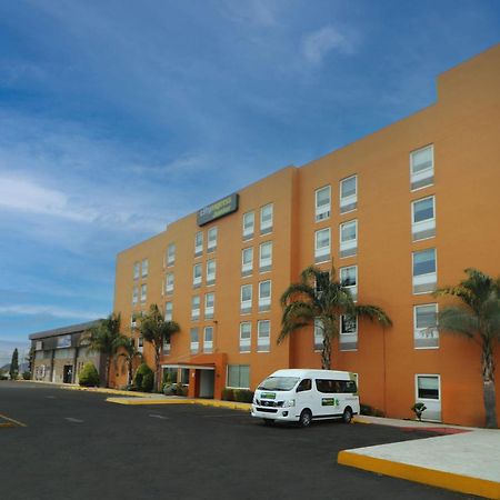 City Express Junior By Marriott Toluca Aeropuerto Eksteriør billede