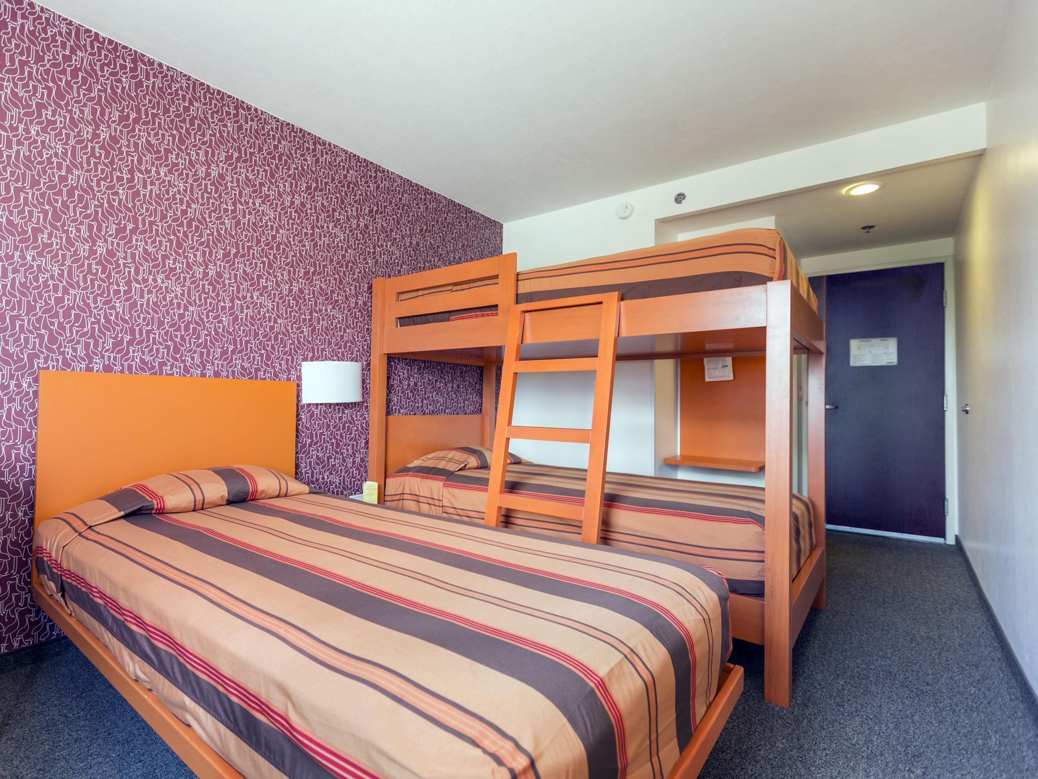 City Express Junior By Marriott Toluca Aeropuerto Eksteriør billede